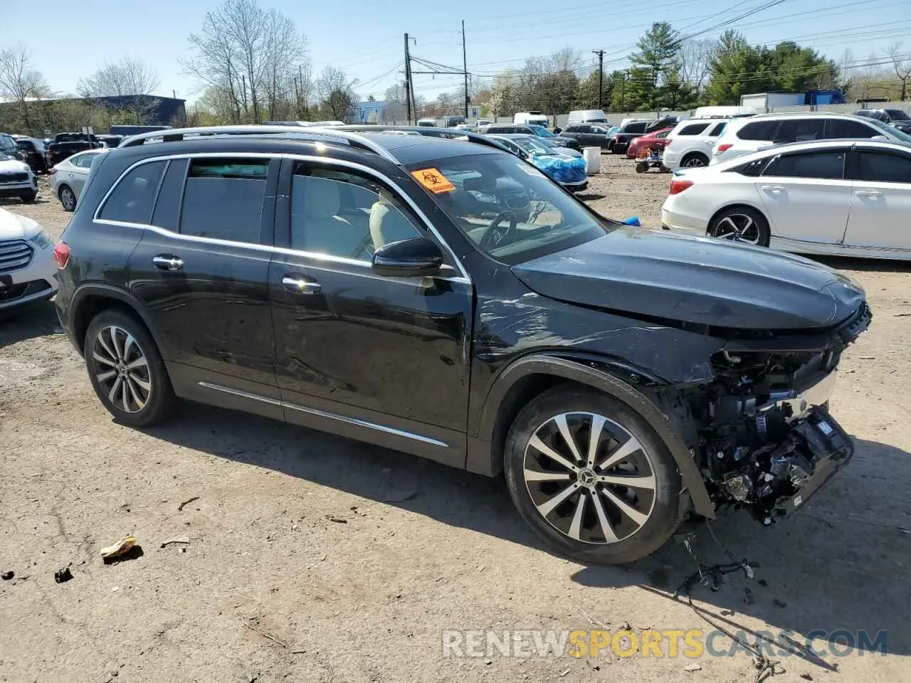 4 Photograph of a damaged car W1N4M4HB7MW151660 MERCEDES-BENZ GLB-CLASS 2021