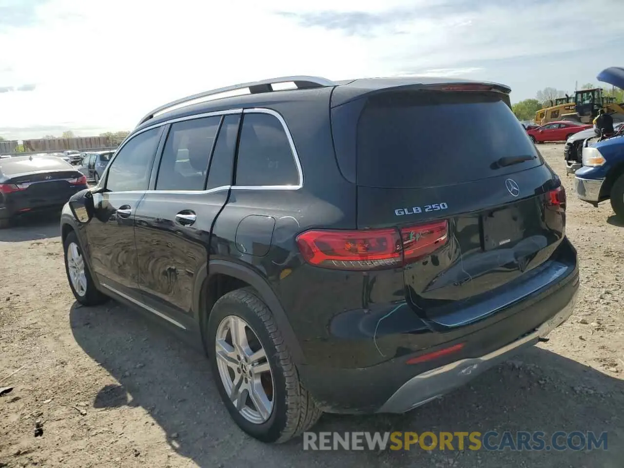 2 Photograph of a damaged car W1N4M4HB9MW131202 MERCEDES-BENZ GLB-CLASS 2021