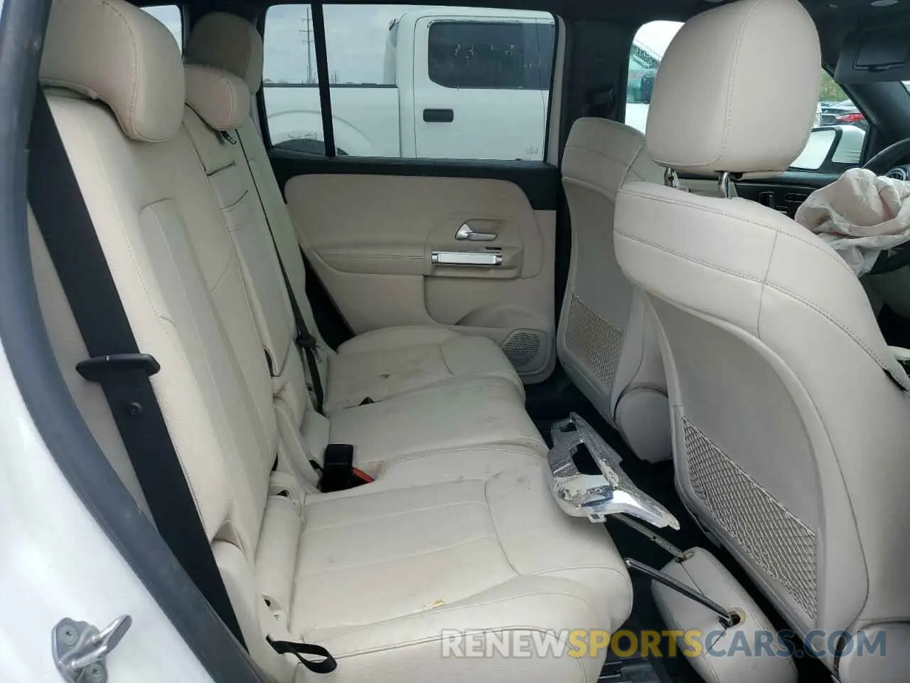 11 Photograph of a damaged car W1N4M4HB9MW154026 MERCEDES-BENZ GLB-CLASS 2021