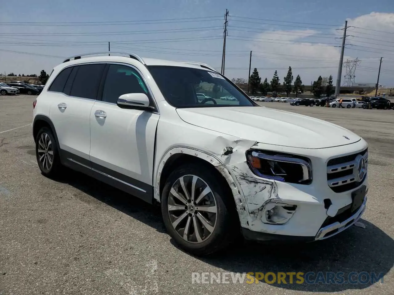 4 Photograph of a damaged car W1N4M4GB0NW250890 MERCEDES-BENZ GLB-CLASS 2022