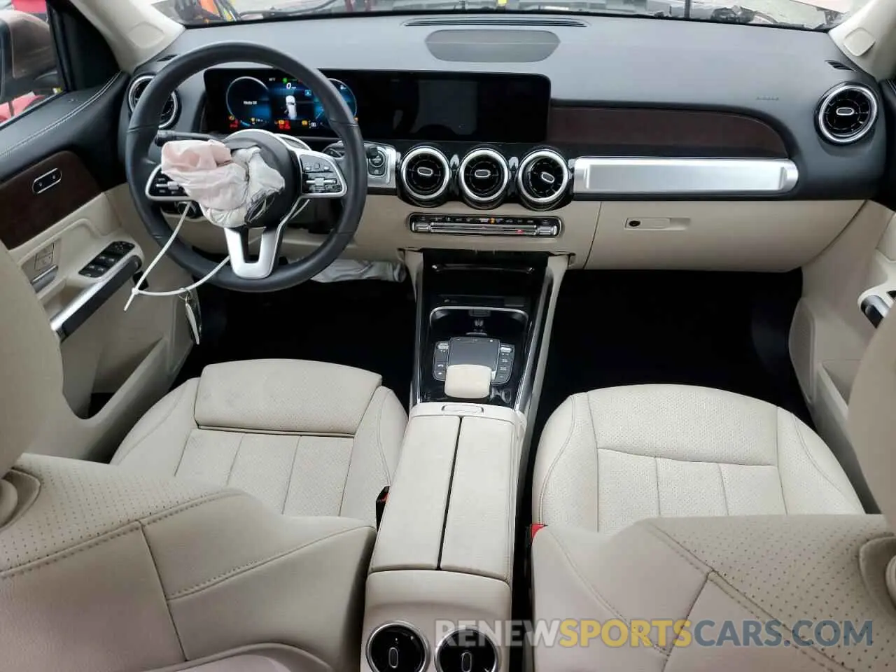 8 Photograph of a damaged car W1N4M4GB2NW187100 MERCEDES-BENZ GLB-CLASS 2022