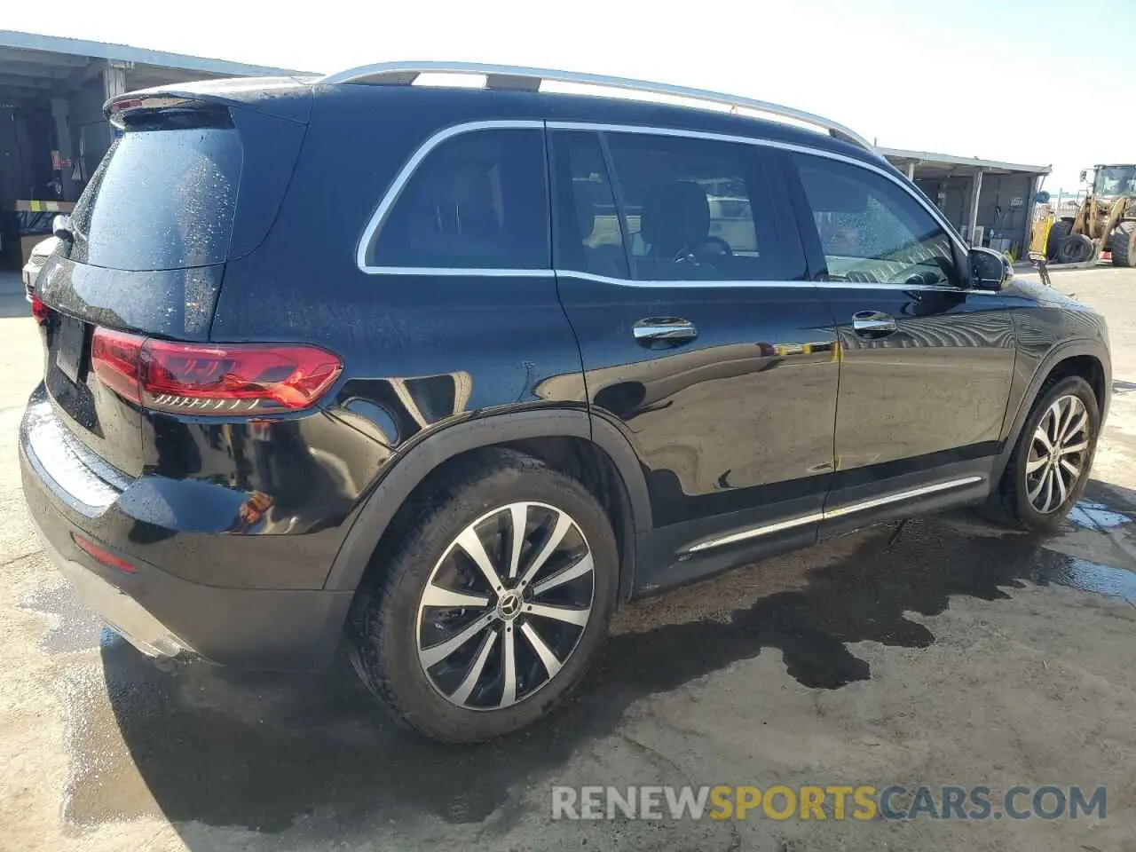 3 Photograph of a damaged car W1N4M4GB2NW188568 MERCEDES-BENZ GLB-CLASS 2022