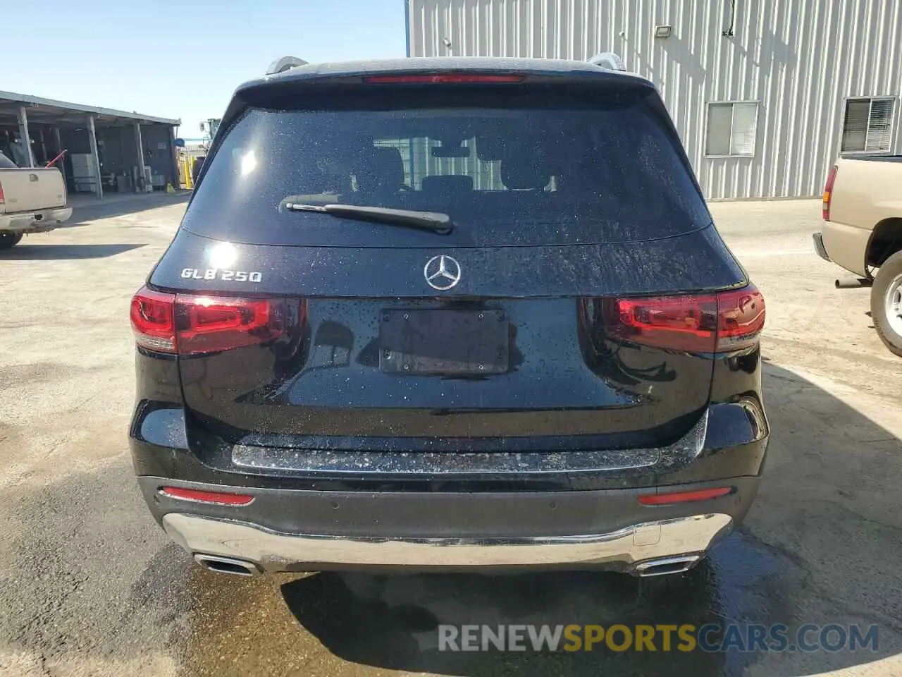 6 Photograph of a damaged car W1N4M4GB2NW188568 MERCEDES-BENZ GLB-CLASS 2022