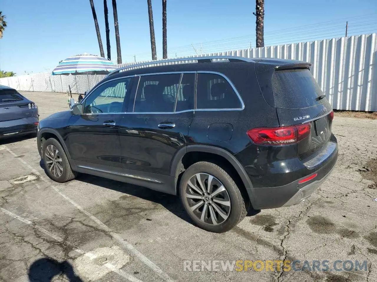 2 Photograph of a damaged car W1N4M4GB3NW171309 MERCEDES-BENZ GLB-CLASS 2022