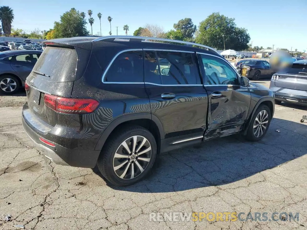 3 Photograph of a damaged car W1N4M4GB3NW171309 MERCEDES-BENZ GLB-CLASS 2022