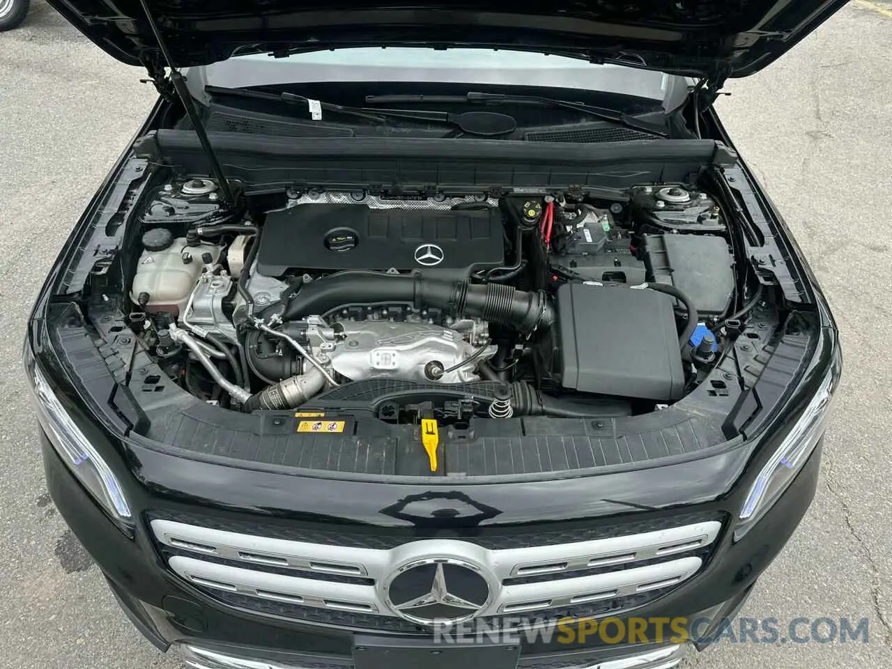 5 Photograph of a damaged car W1N4M4GB3NW247675 MERCEDES-BENZ GLB-CLASS 2022