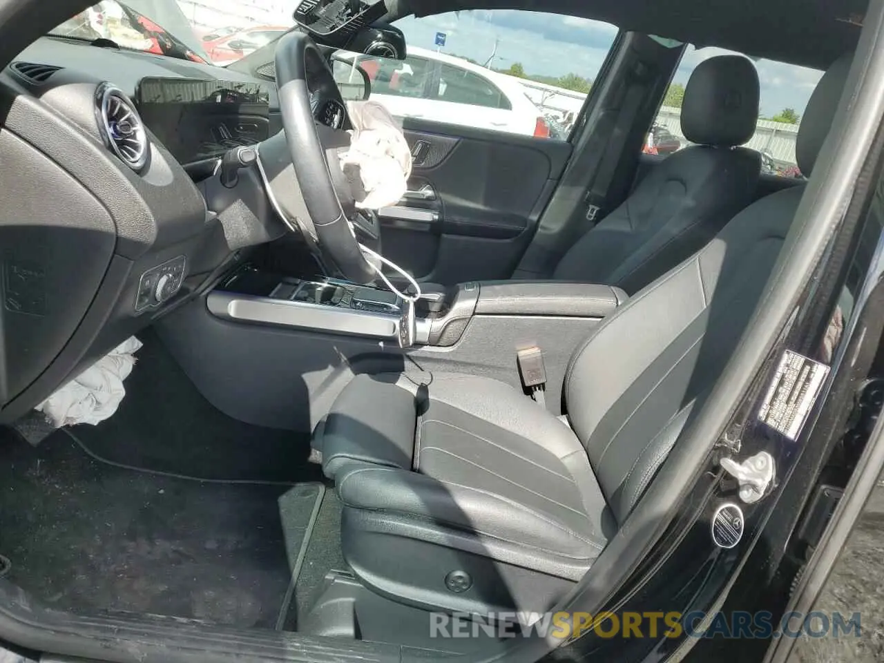 7 Photograph of a damaged car W1N4M4GB3NW251161 MERCEDES-BENZ GLB-CLASS 2022