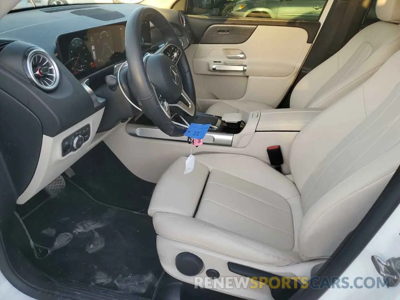 7 Photograph of a damaged car W1N4M4GB4NW190581 MERCEDES-BENZ GLB-CLASS 2022