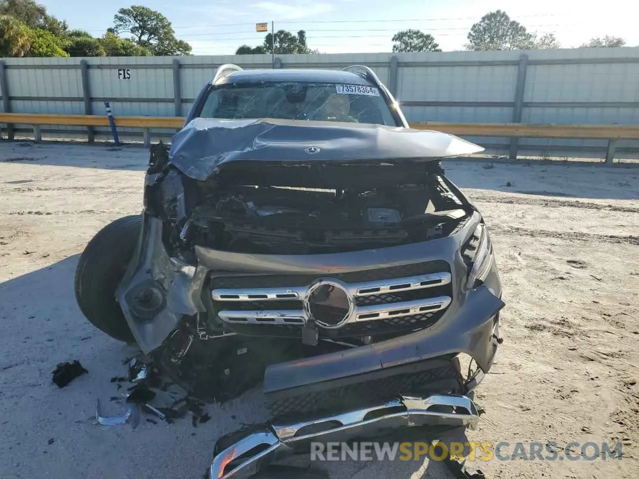 5 Photograph of a damaged car W1N4M4GB6NW177458 MERCEDES-BENZ GLB-CLASS 2022