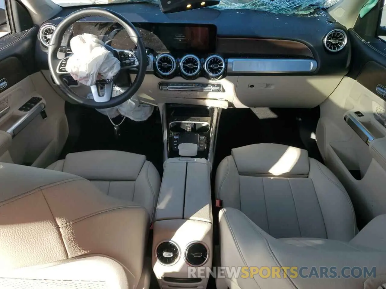 8 Photograph of a damaged car W1N4M4GB6NW177458 MERCEDES-BENZ GLB-CLASS 2022