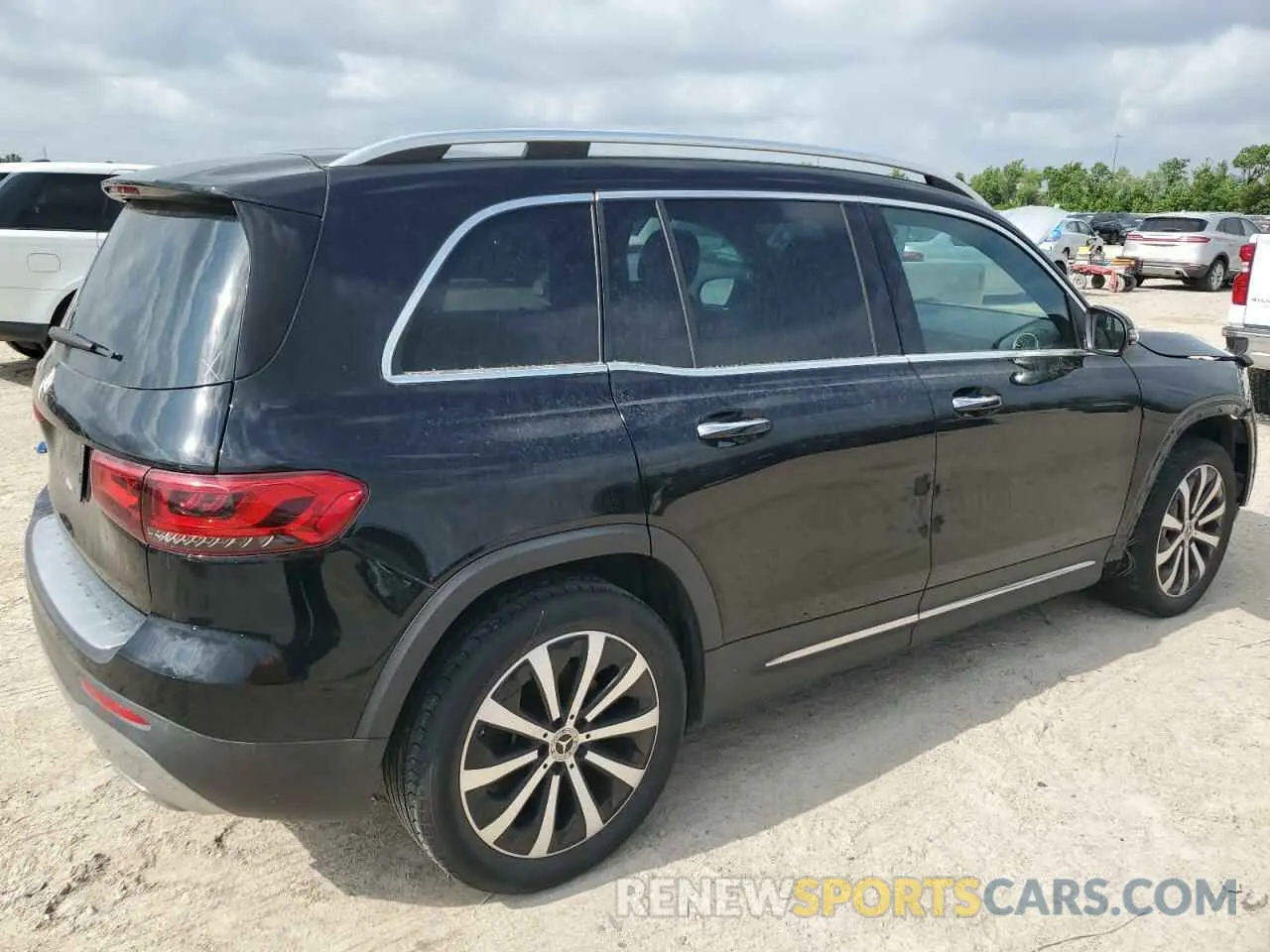 3 Photograph of a damaged car W1N4M4GB7NW248764 MERCEDES-BENZ GLB-CLASS 2022