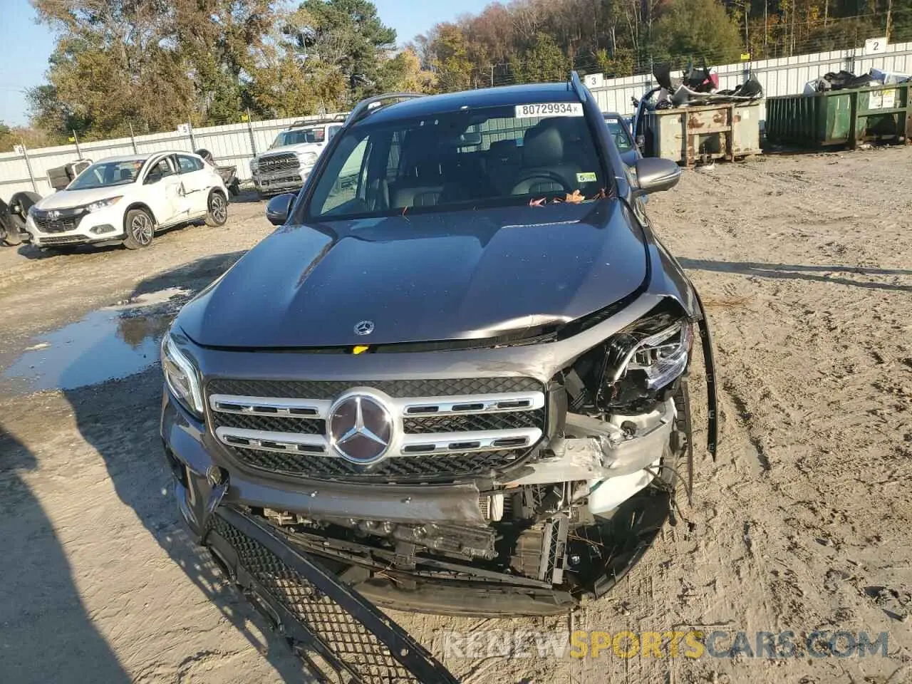 5 Photograph of a damaged car W1N4M4GB8NW200528 MERCEDES-BENZ GLB-CLASS 2022