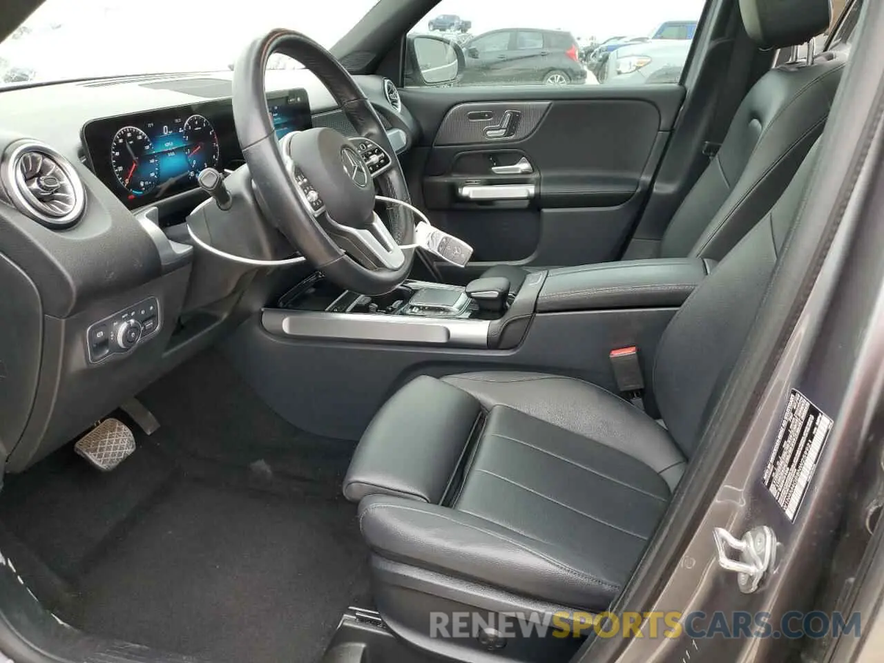 7 Photograph of a damaged car W1N4M4GB8NW259921 MERCEDES-BENZ GLB-CLASS 2022