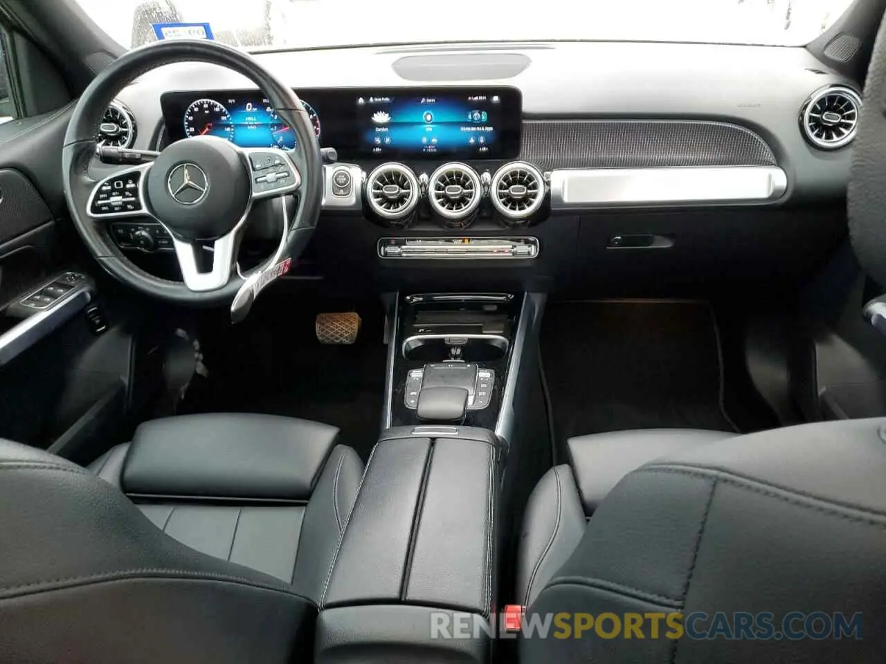 8 Photograph of a damaged car W1N4M4GB8NW259921 MERCEDES-BENZ GLB-CLASS 2022