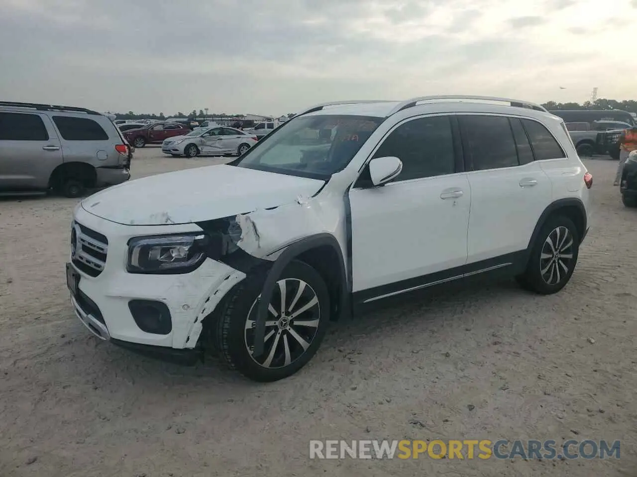 1 Photograph of a damaged car W1N4M4GBXNW194490 MERCEDES-BENZ GLB-CLASS 2022