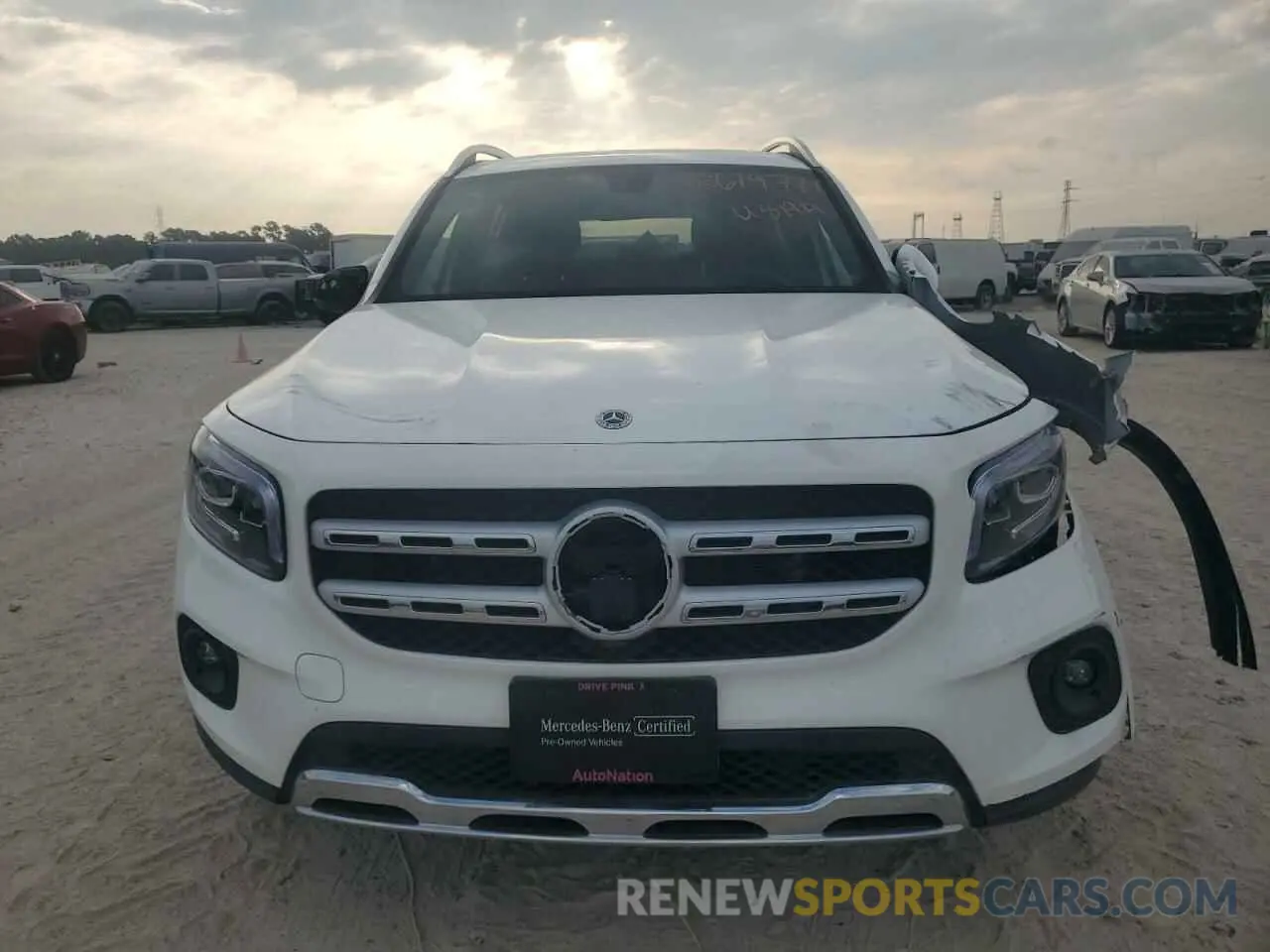 5 Photograph of a damaged car W1N4M4GBXNW194490 MERCEDES-BENZ GLB-CLASS 2022