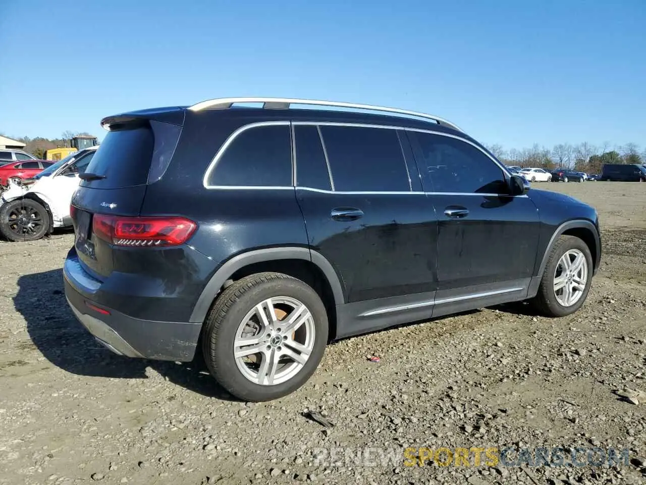 3 Photograph of a damaged car W1N4M4HB2NW180727 MERCEDES-BENZ GLB-CLASS 2022