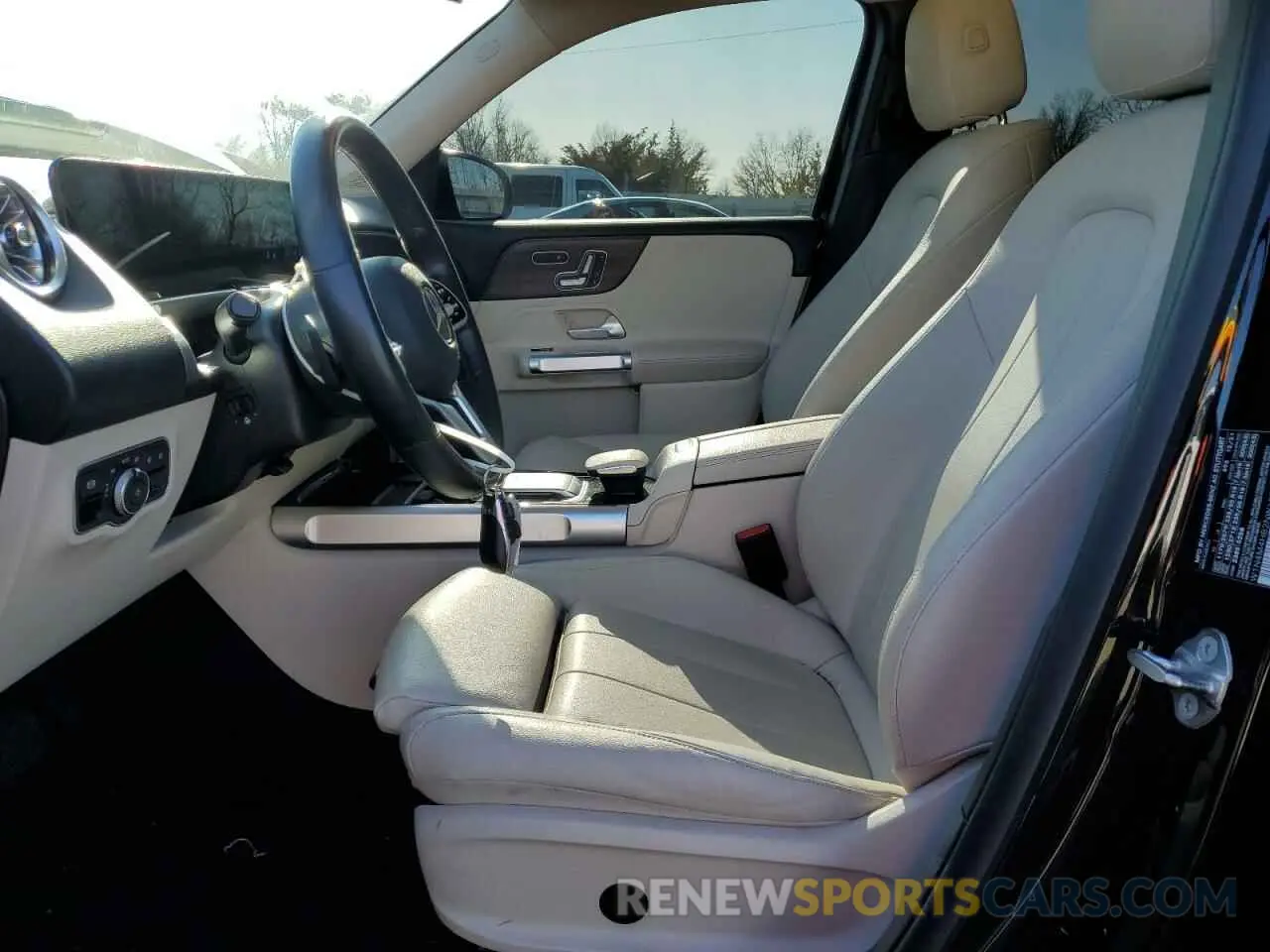 7 Photograph of a damaged car W1N4M4HB2NW180727 MERCEDES-BENZ GLB-CLASS 2022