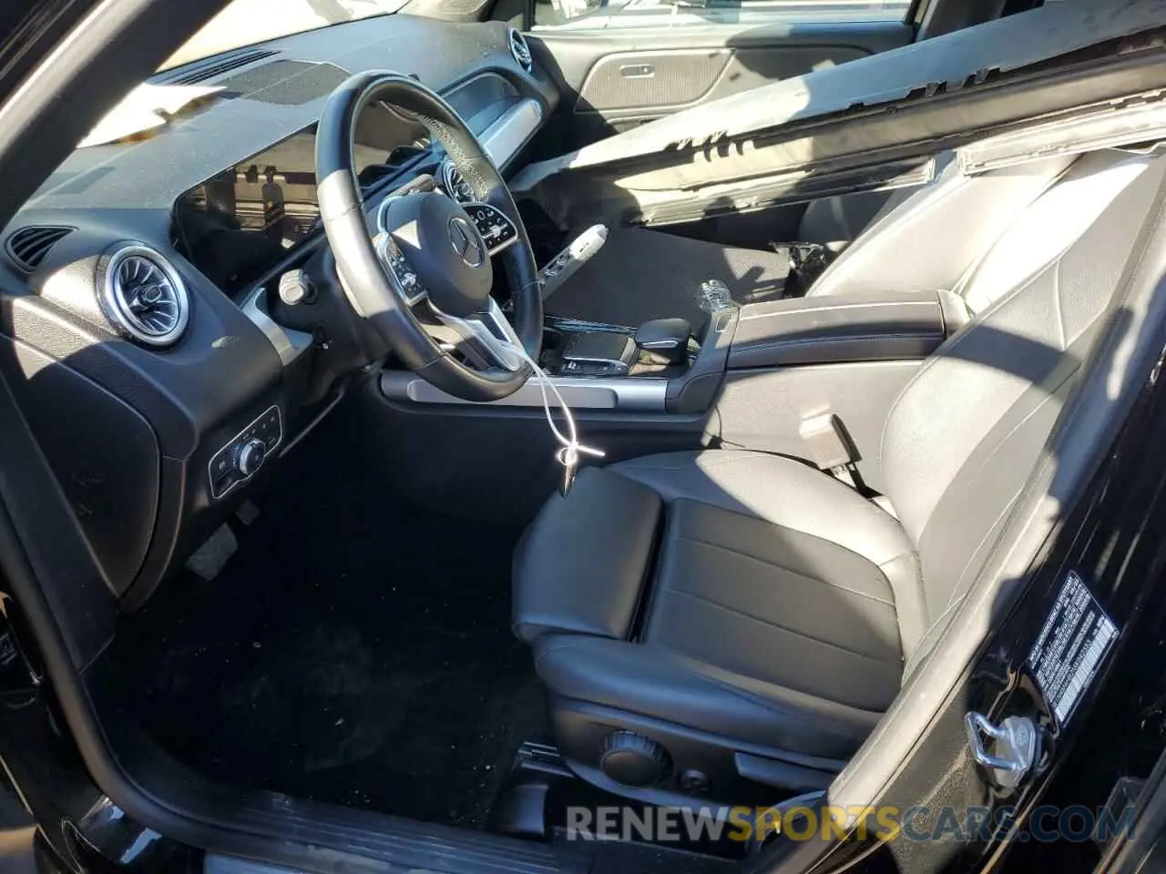 7 Photograph of a damaged car W1N4M4HB2NW242353 MERCEDES-BENZ GLB-CLASS 2022