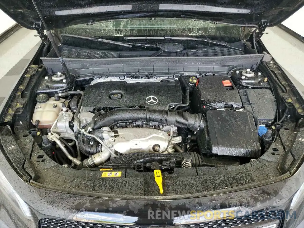 12 Photograph of a damaged car W1N4M4HB3NW183300 MERCEDES-BENZ GLB-CLASS 2022