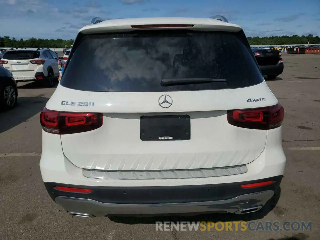6 Photograph of a damaged car W1N4M4HB3NW201505 MERCEDES-BENZ GLB-CLASS 2022