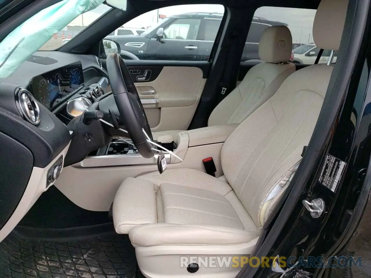 7 Photograph of a damaged car W1N4M4HB4NW180647 MERCEDES-BENZ GLB-CLASS 2022