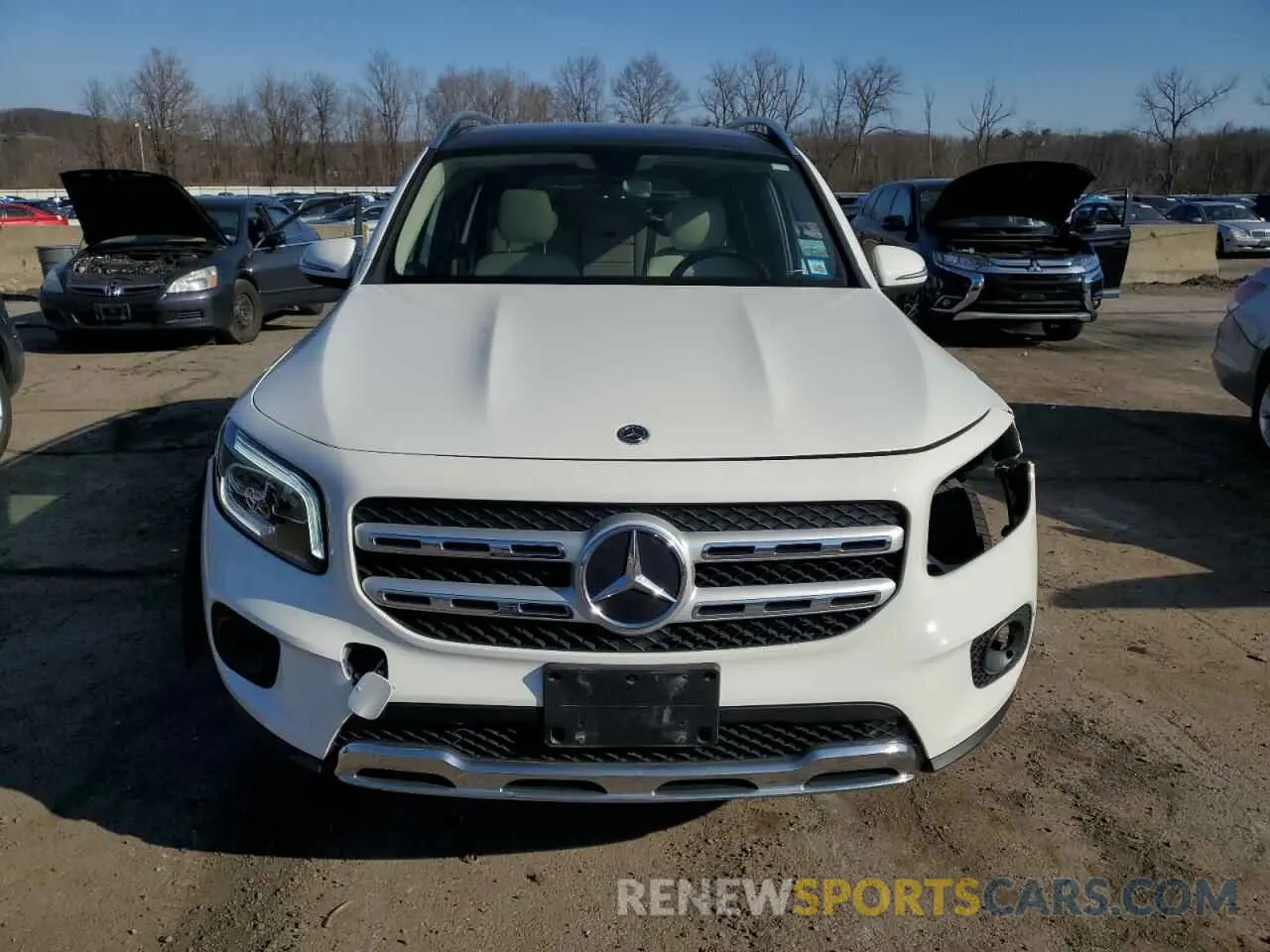 5 Photograph of a damaged car W1N4M4HB4NW201013 MERCEDES-BENZ GLB-CLASS 2022