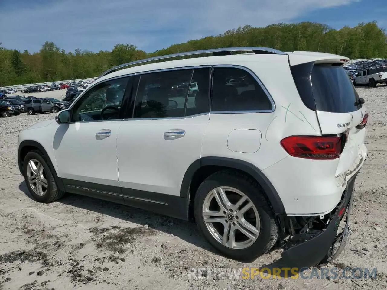 2 Photograph of a damaged car W1N4M4HB6NW190371 MERCEDES-BENZ GLB-CLASS 2022