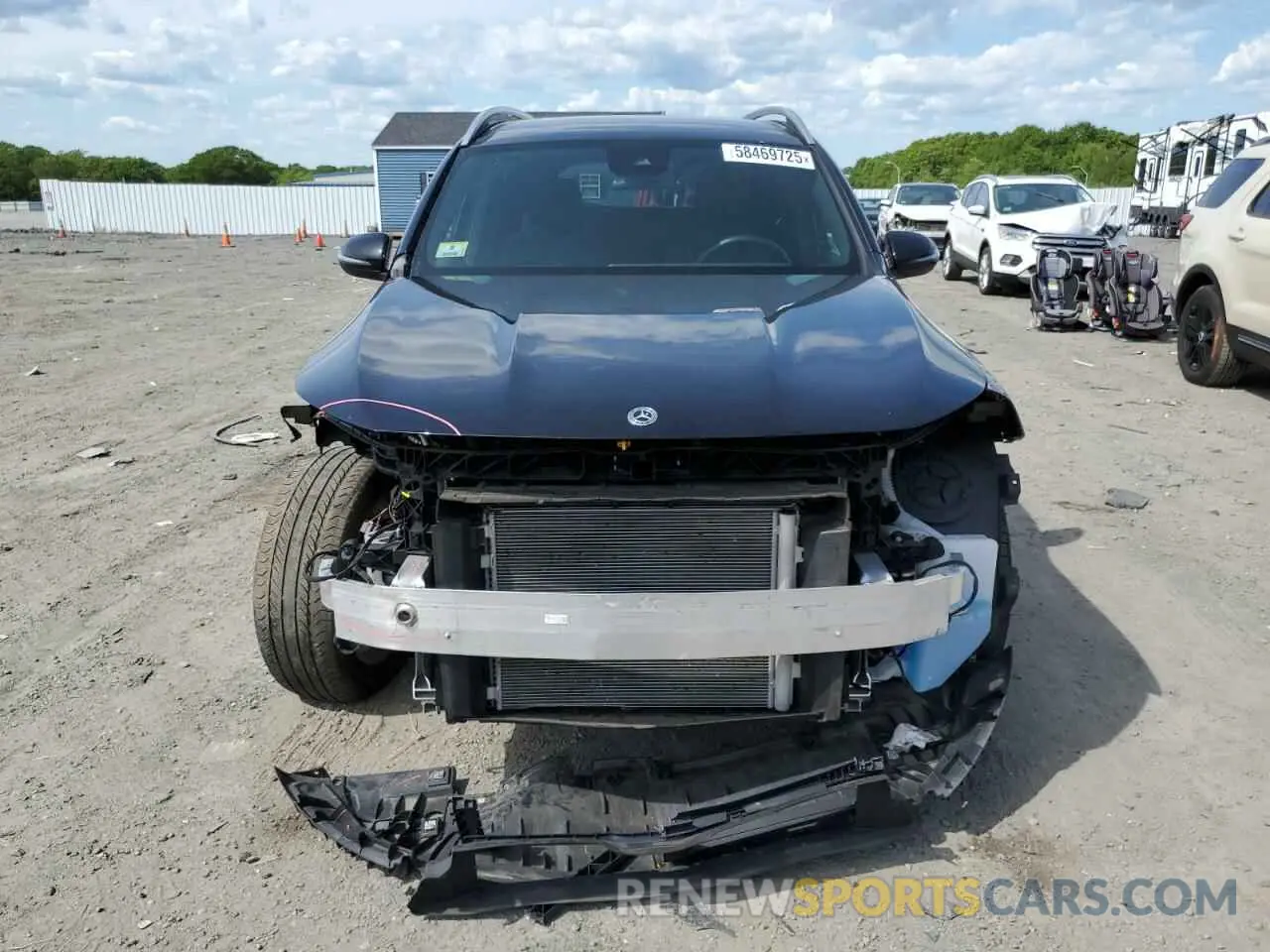 5 Photograph of a damaged car W1N4M4HB7NW180819 MERCEDES-BENZ GLB-CLASS 2022