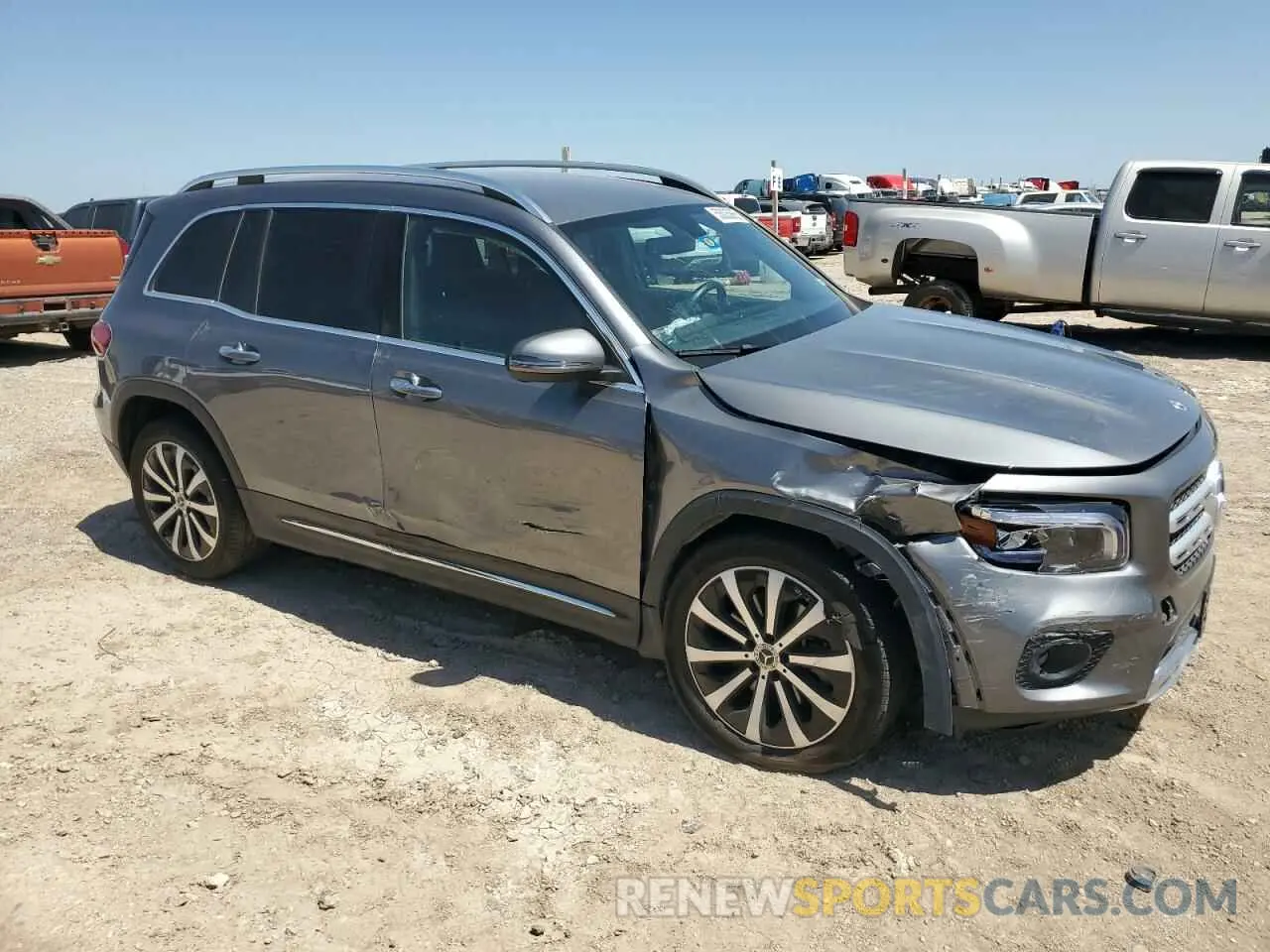 4 Photograph of a damaged car W1N4M4GB0PW287635 MERCEDES-BENZ GLB-CLASS 2023
