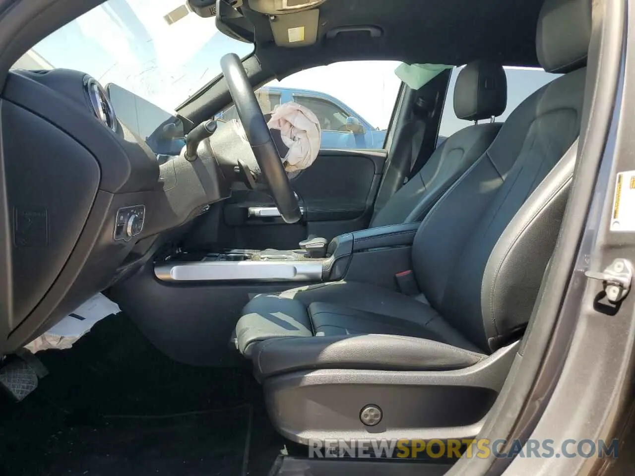 7 Photograph of a damaged car W1N4M4GB0PW287635 MERCEDES-BENZ GLB-CLASS 2023
