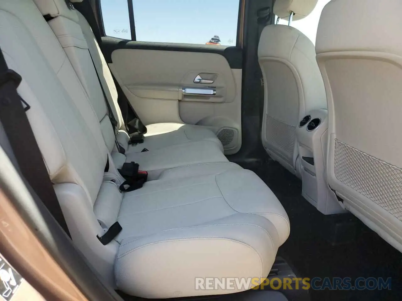 11 Photograph of a damaged car W1N4M4GB0PW317913 MERCEDES-BENZ GLB-CLASS 2023
