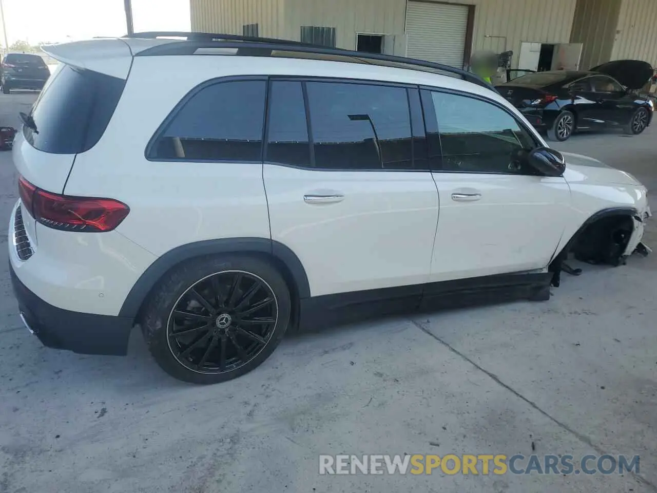 3 Photograph of a damaged car W1N4M4GB4PW280638 MERCEDES-BENZ GLB-CLASS 2023