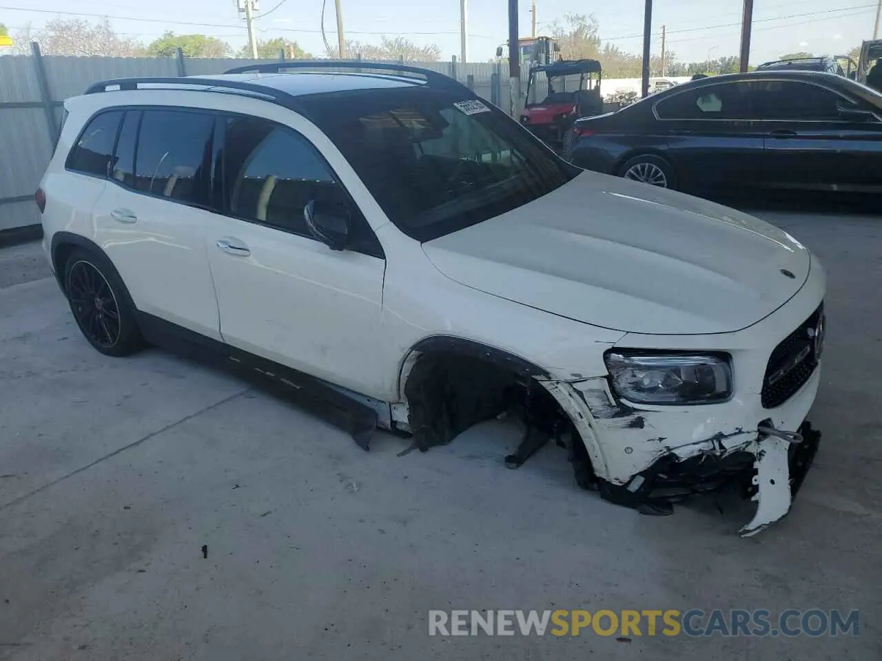 4 Photograph of a damaged car W1N4M4GB4PW280638 MERCEDES-BENZ GLB-CLASS 2023