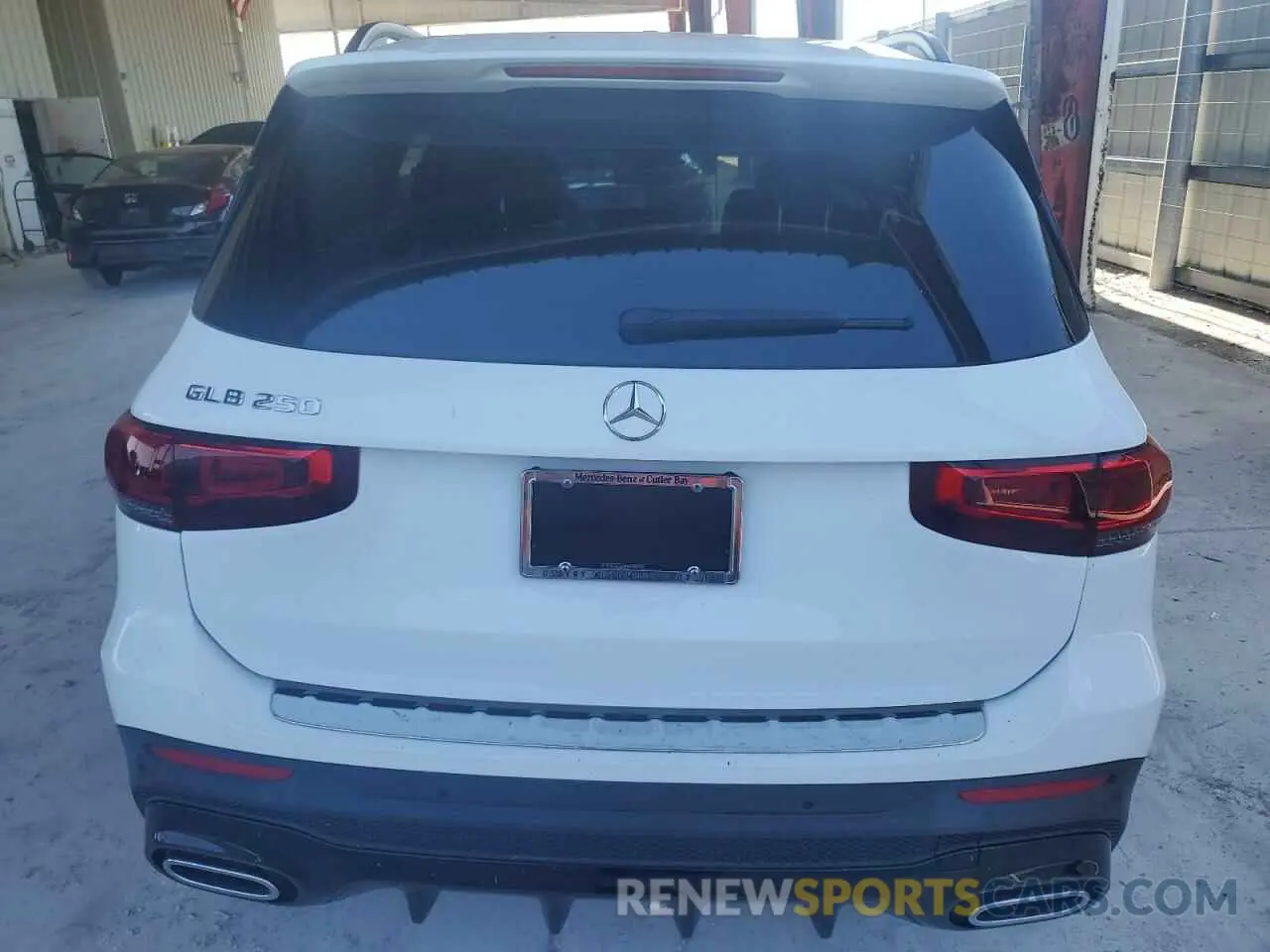 6 Photograph of a damaged car W1N4M4GB4PW280638 MERCEDES-BENZ GLB-CLASS 2023