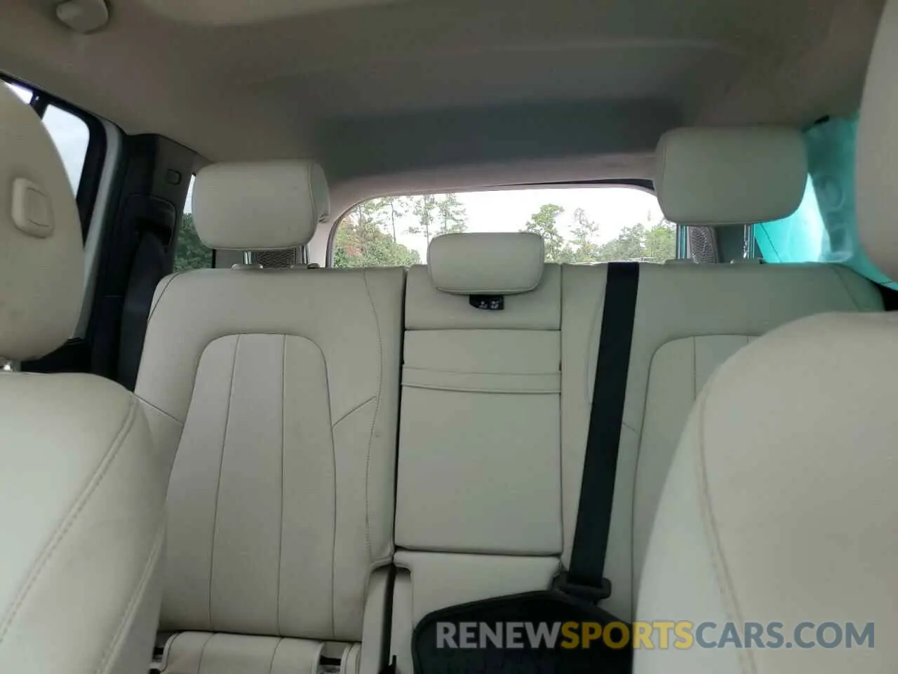 10 Photograph of a damaged car W1N4M4GB7PW317102 MERCEDES-BENZ GLB-CLASS 2023
