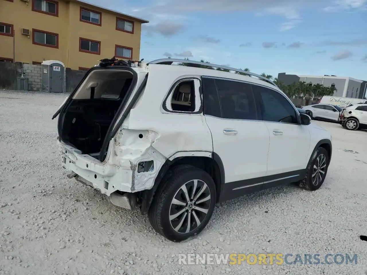 3 Photograph of a damaged car W1N4M4GBXPW270308 MERCEDES-BENZ GLB-CLASS 2023