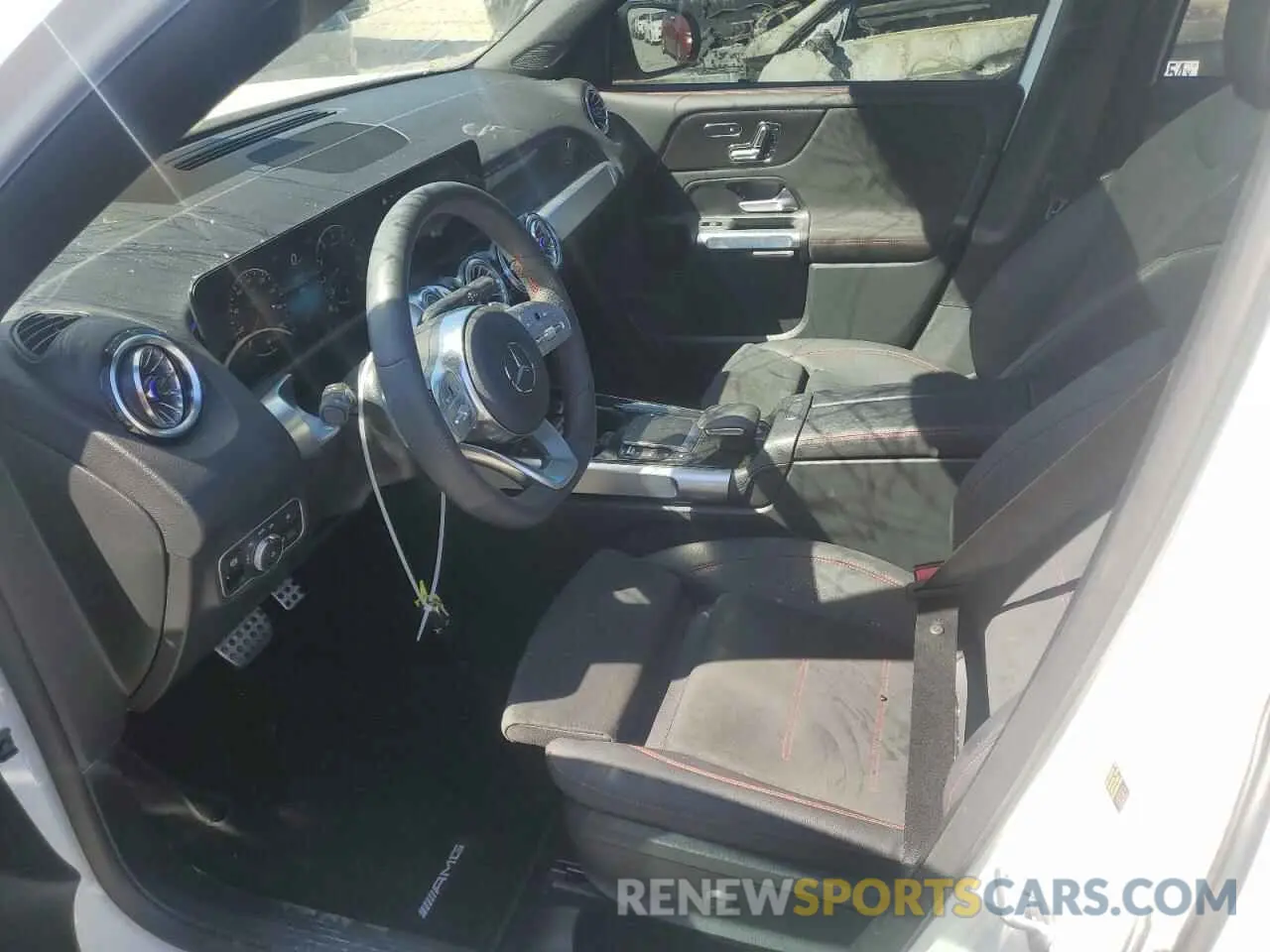 7 Photograph of a damaged car W1N4M4GBXPW328577 MERCEDES-BENZ GLB-CLASS 2023