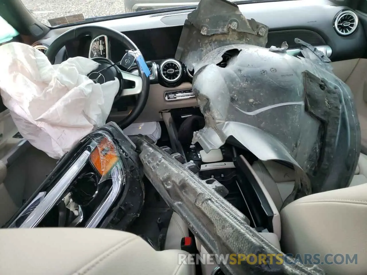 8 Photograph of a damaged car W1N4M4HB1PW294771 MERCEDES-BENZ GLB-CLASS 2023