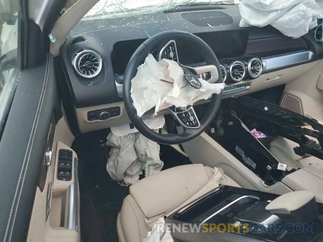 8 Photograph of a damaged car W1N4M4HB3PW287062 MERCEDES-BENZ GLB-CLASS 2023