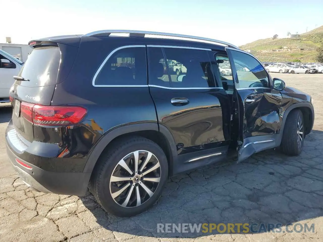 3 Photograph of a damaged car W1N4M4HB4PW333269 MERCEDES-BENZ GLB-CLASS 2023