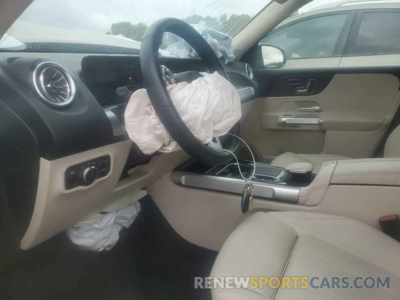 7 Photograph of a damaged car W1N4M4HB7PW267767 MERCEDES-BENZ GLB-CLASS 2023