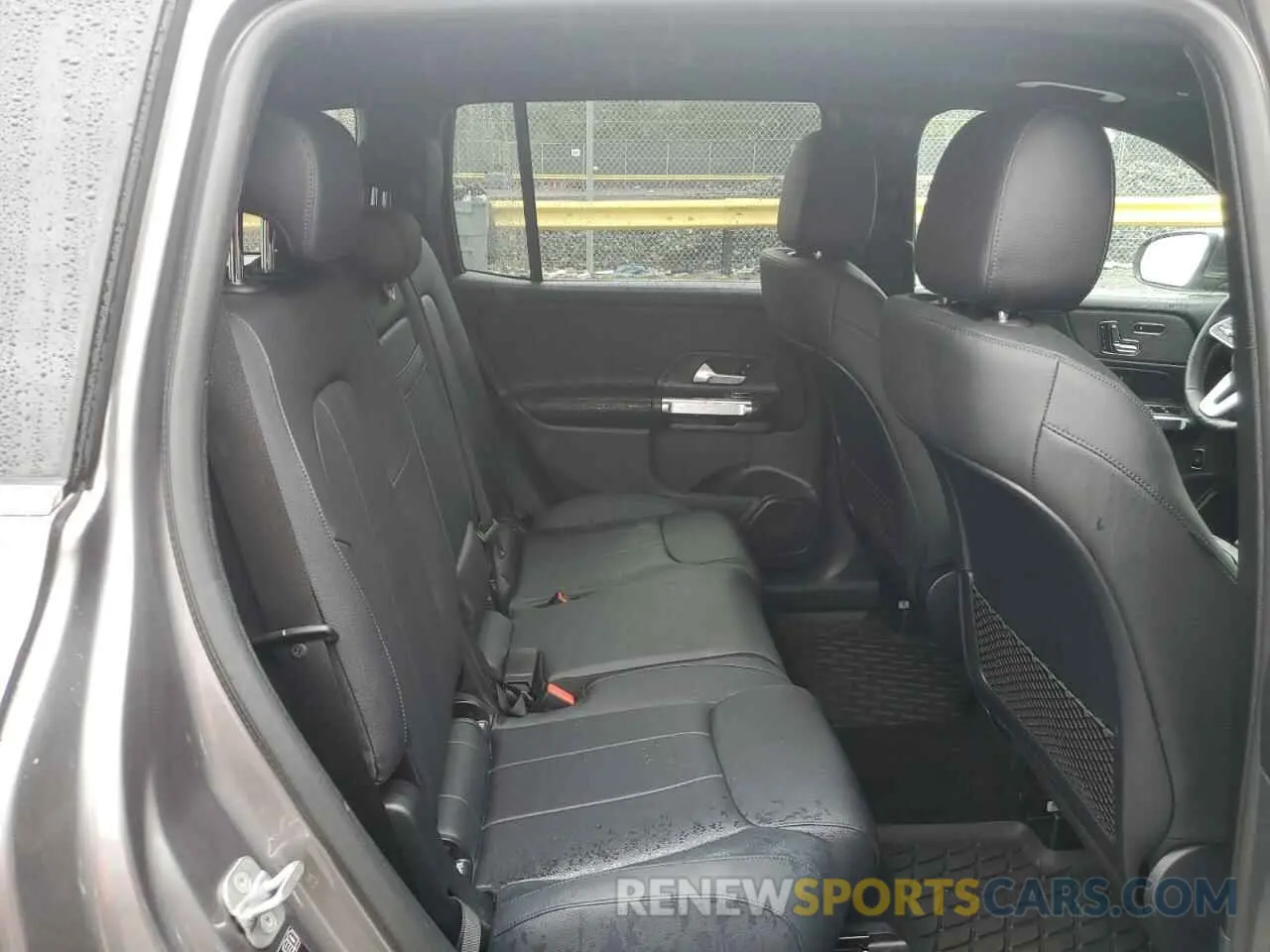 11 Photograph of a damaged car W1N4M4HB9PW329945 MERCEDES-BENZ GLB-CLASS 2023