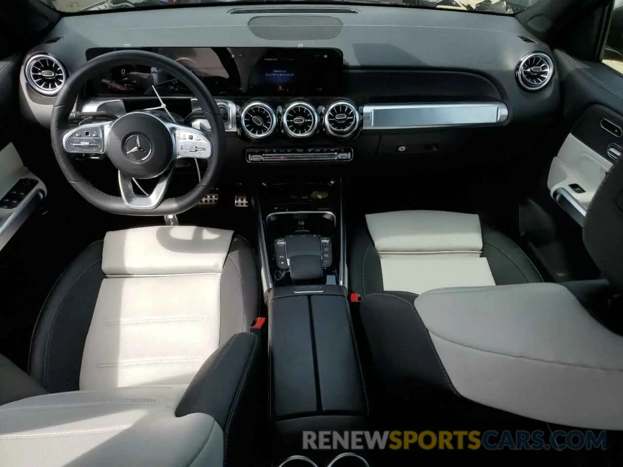 8 Photograph of a damaged car W1N4M4HBXPW288676 MERCEDES-BENZ GLB-CLASS 2023