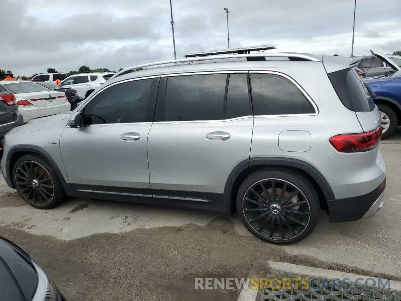 2 Photograph of a damaged car W1N4M5BB6PW311854 MERCEDES-BENZ GLB-CLASS 2023