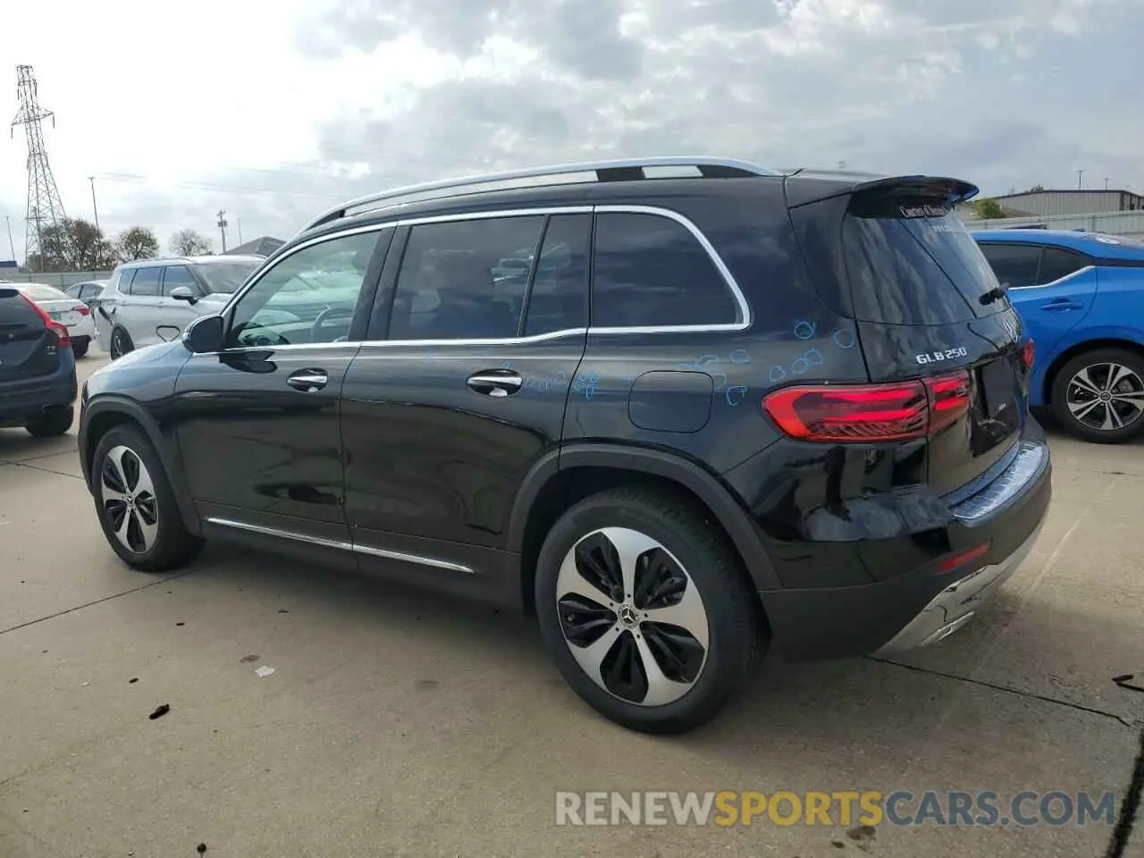 2 Photograph of a damaged car W1N4M4GB7RW380221 MERCEDES-BENZ GLB-CLASS 2024