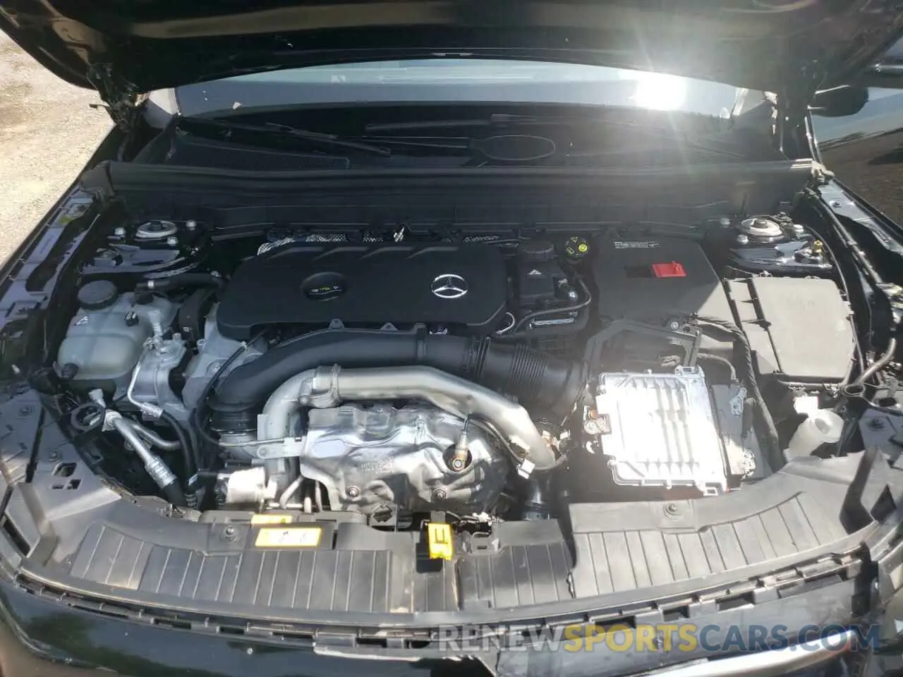 11 Photograph of a damaged car W1N4M4GB9RW376834 MERCEDES-BENZ GLB-CLASS 2024
