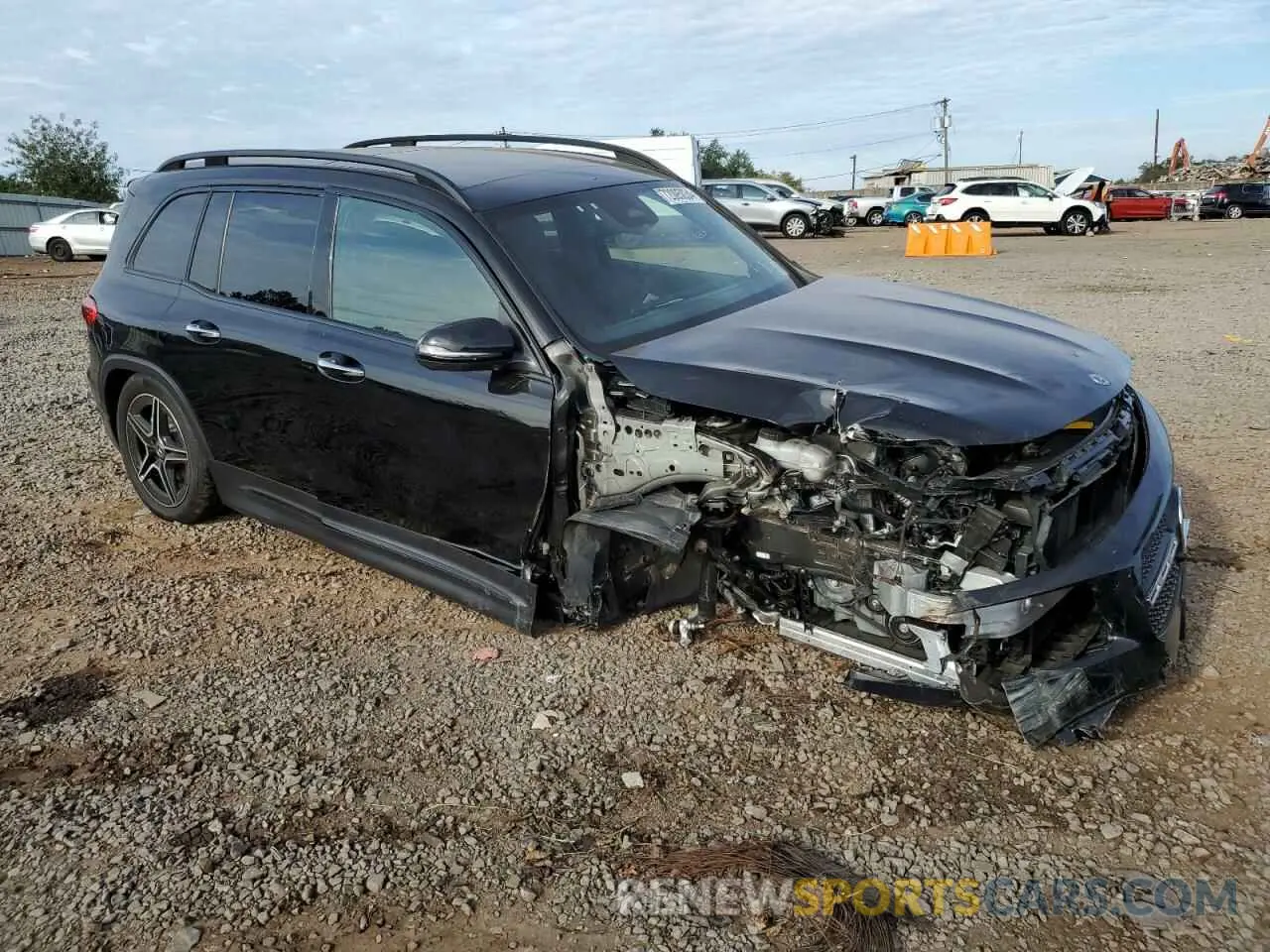 4 Photograph of a damaged car W1N4M4HB4RW350592 MERCEDES-BENZ GLB-CLASS 2024