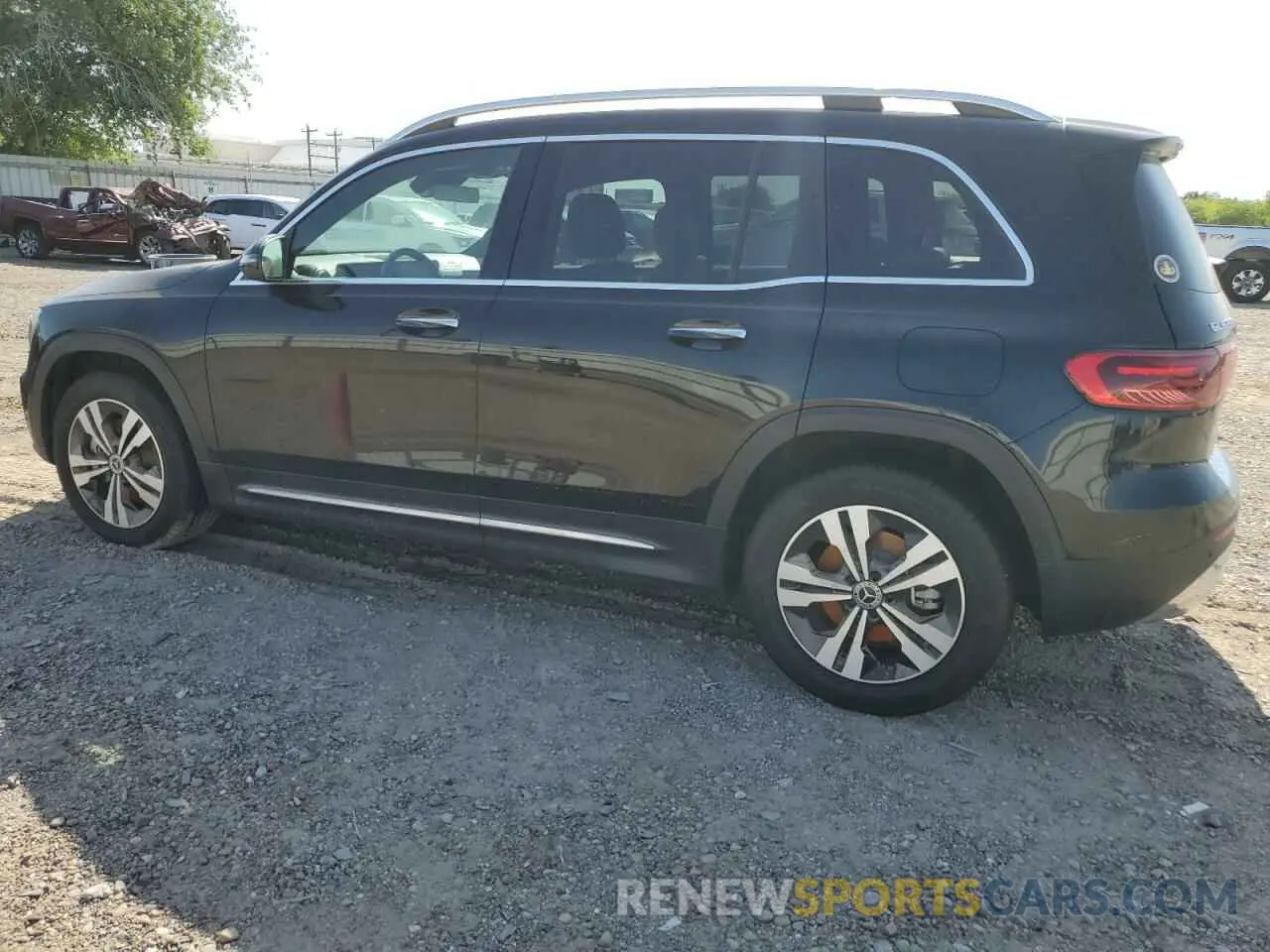 2 Photograph of a damaged car W1N4M4GB2SW400090 MERCEDES-BENZ GLB-CLASS 2025