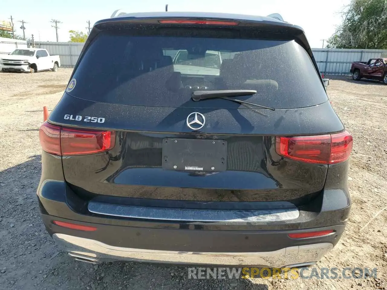 6 Photograph of a damaged car W1N4M4GB2SW400090 MERCEDES-BENZ GLB-CLASS 2025